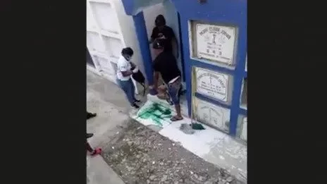 Joven-se-envenena-frente-a-la-tumba-de-su-esposo-en-Navarrete