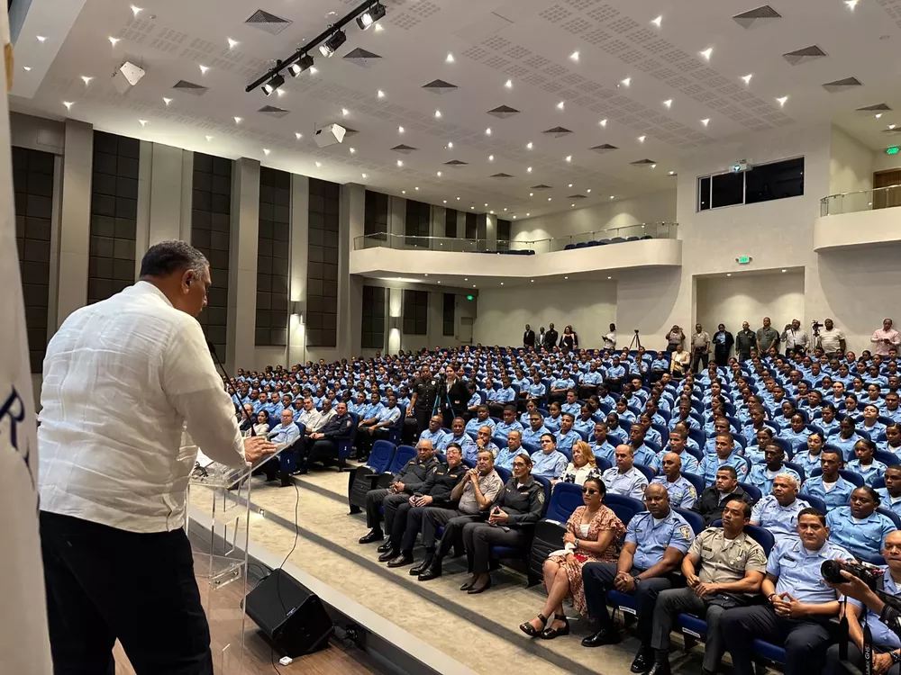 Quinientos nuevos agentes reforzarán la Policía Escolar 2