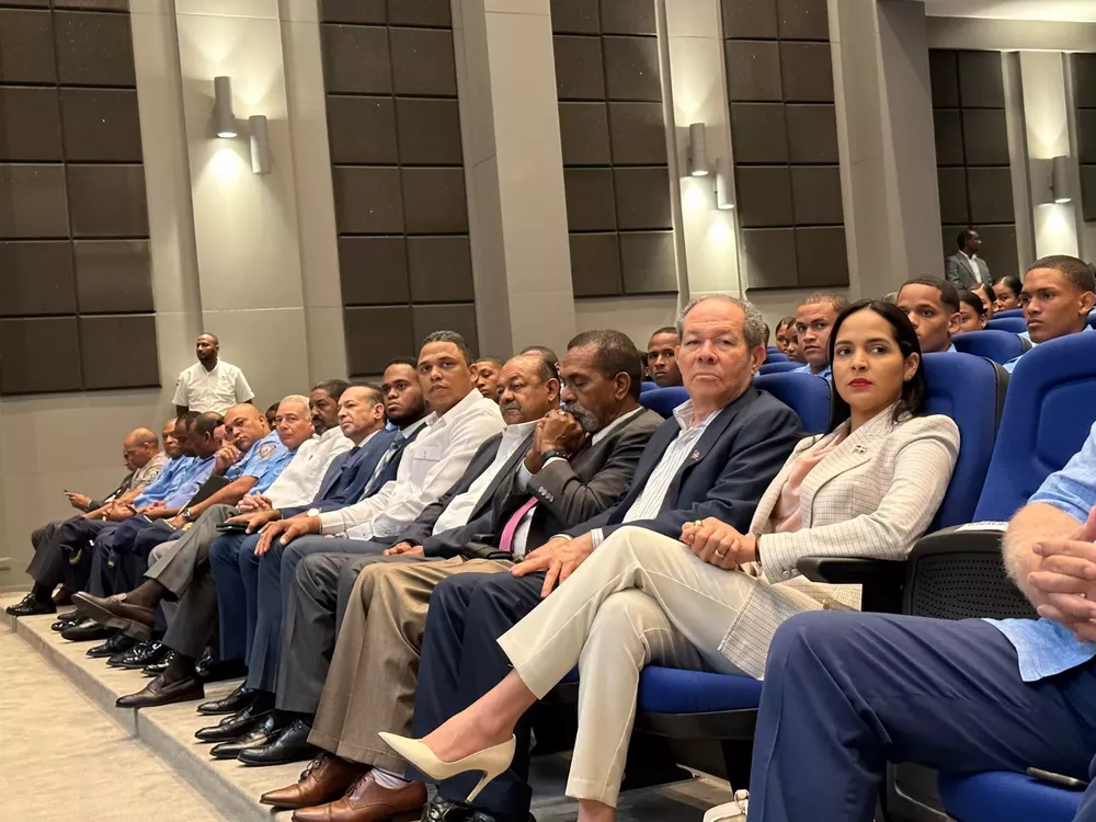 Quinientos nuevos agentes reforzarán la Policía Escolar 3