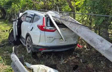 hombre-sobrevive-milagrosamente-a-accidente-en-carretera-del-este-93c18eb7-focus-0-0-375-240