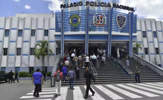 palacio-de-la-policia-foto-eddy-vittini-01-edf93f10-focus-0-0-624-384