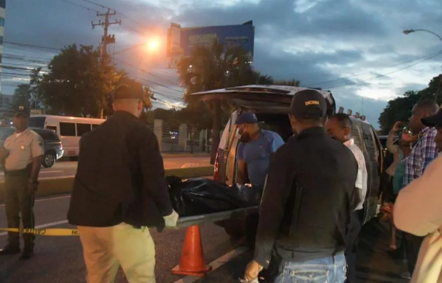 supuesto-ladrón-muerto-próximo-a-residencia-de-abinader-ba9813af-focus-0-0-895-573 (1)