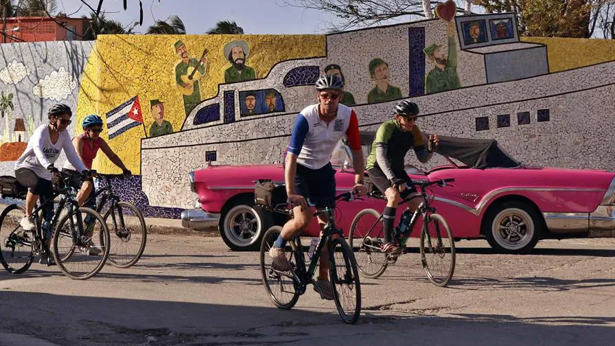 cuba-pierde-el-turismo-canadiense-por-el-asedio-de-ee-uu-34f812e6-focus-0-0-896-504