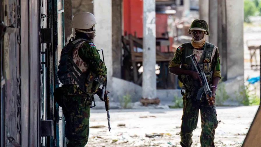 crisis-en-haiti-kenianos-recuperan-el-puerto-de-puerto-principe-focus-0.03-0.63-896-504