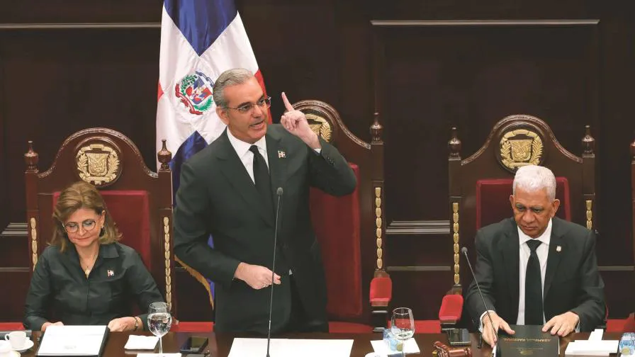 imagen-abinader-en-la-proclamacion-de-la-nueva-reforma-constitucional-dominicana---kevin-rivas-18-focus-min0.22-0.25-896-504