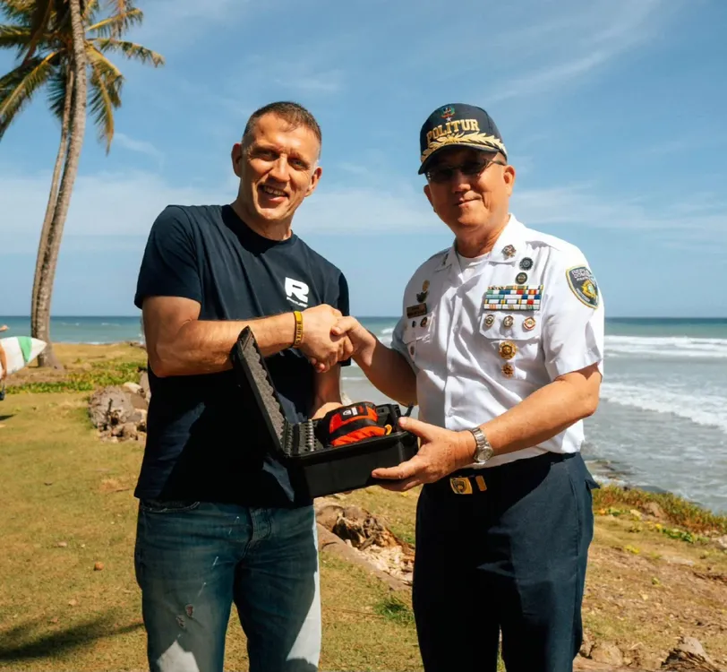 1. Foto Principal, Lothar Kepler junto al General Minoru Matsunaga, director de Politur.