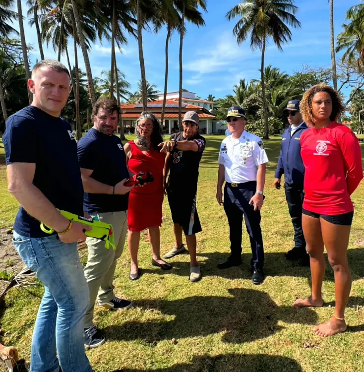 3. Lothar Keppler, Henrik Wil, Patricia Hiraldo, Carlos Jambrina, Gral. Minoru Matsunaga, Leoni Perthold (1)