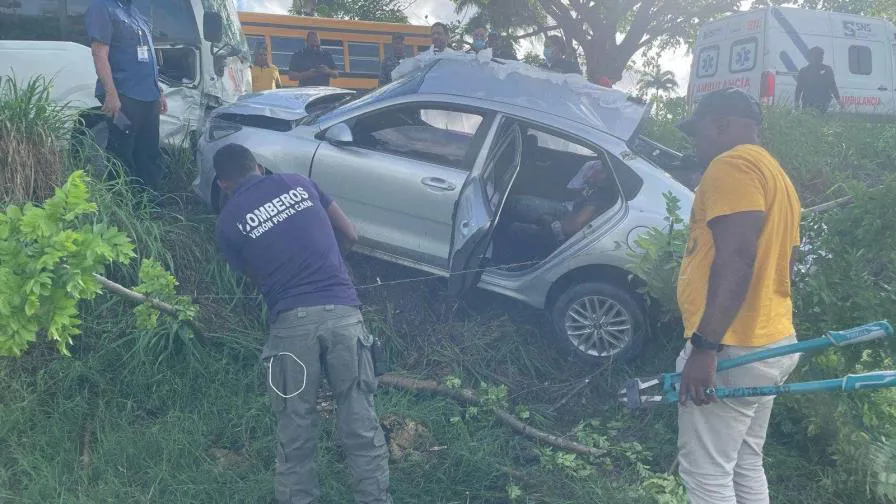 se-registra-accidente-de-transito-en-veron-punta-cana-focus-0-0-896-504